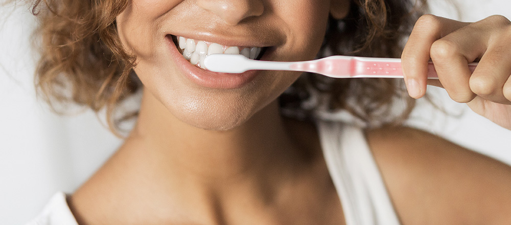 Zähneputzen – wie denn nun richtig?