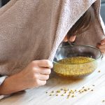 Mit Kräutern und Dampf gegen Halsschmerzen