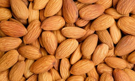 Äpfel, Nuss und Mandelkern